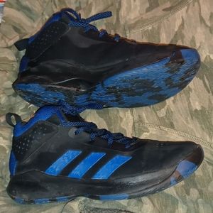 Adidas HI Top Basketball Shoes Size 6 youth
